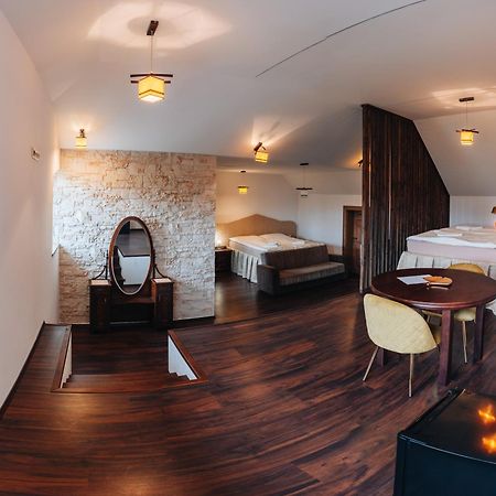 Kastely Grof Zichy Hotell Haniska Exteriör bild