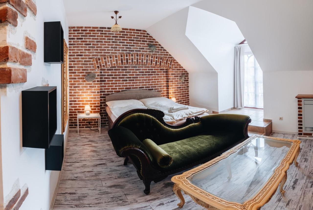 Kastely Grof Zichy Hotell Haniska Exteriör bild