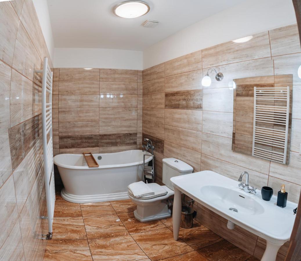 Kastely Grof Zichy Hotell Haniska Exteriör bild