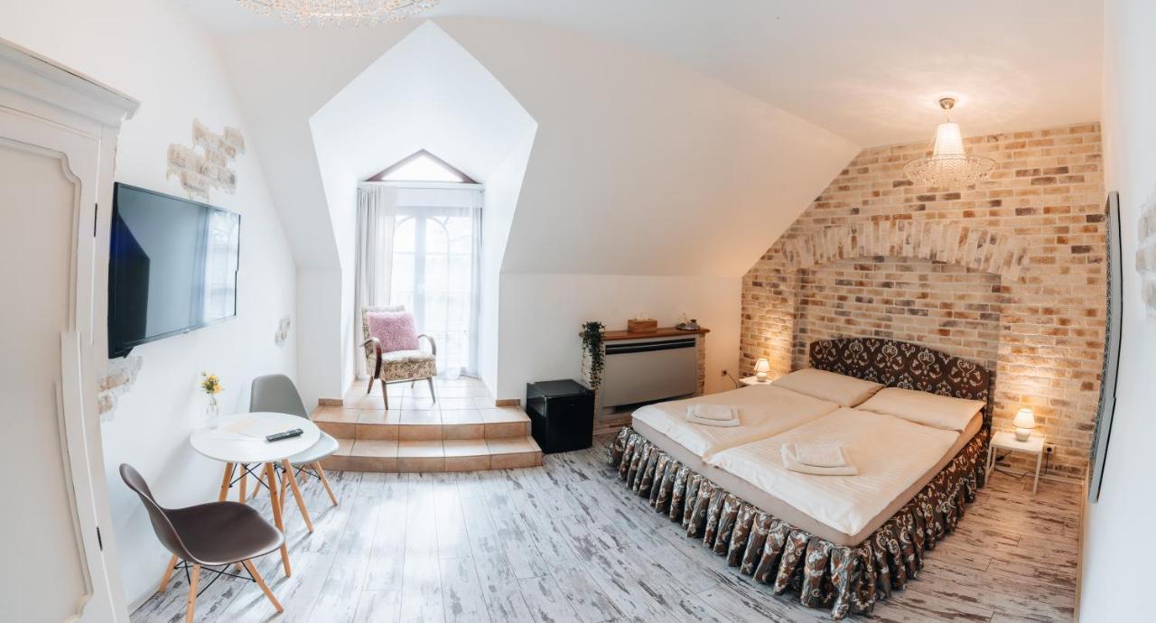 Kastely Grof Zichy Hotell Haniska Exteriör bild